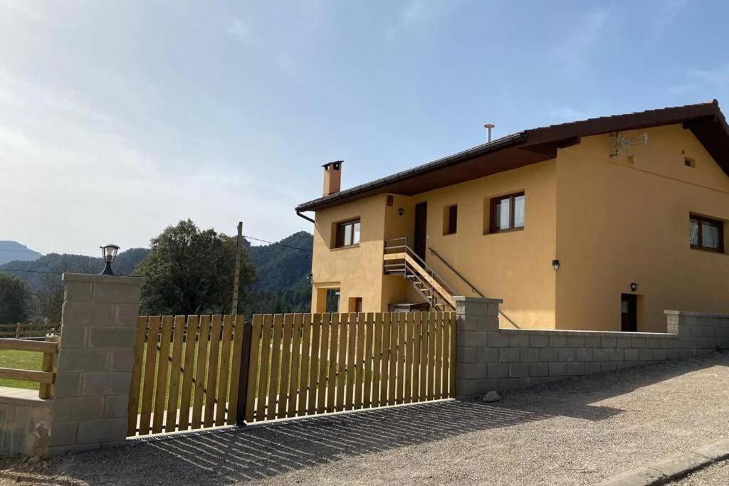 Allotjament Cal Bru Sant Llorenç de Morunys Exterior photo